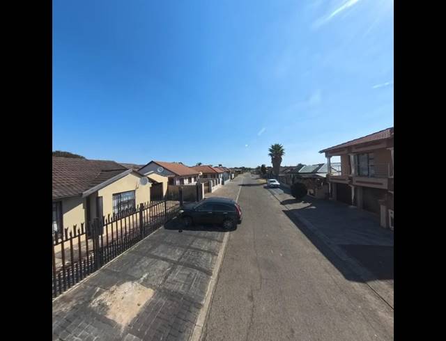 2 BEDROOM HOUSE FOR SALE IN KARENPARK